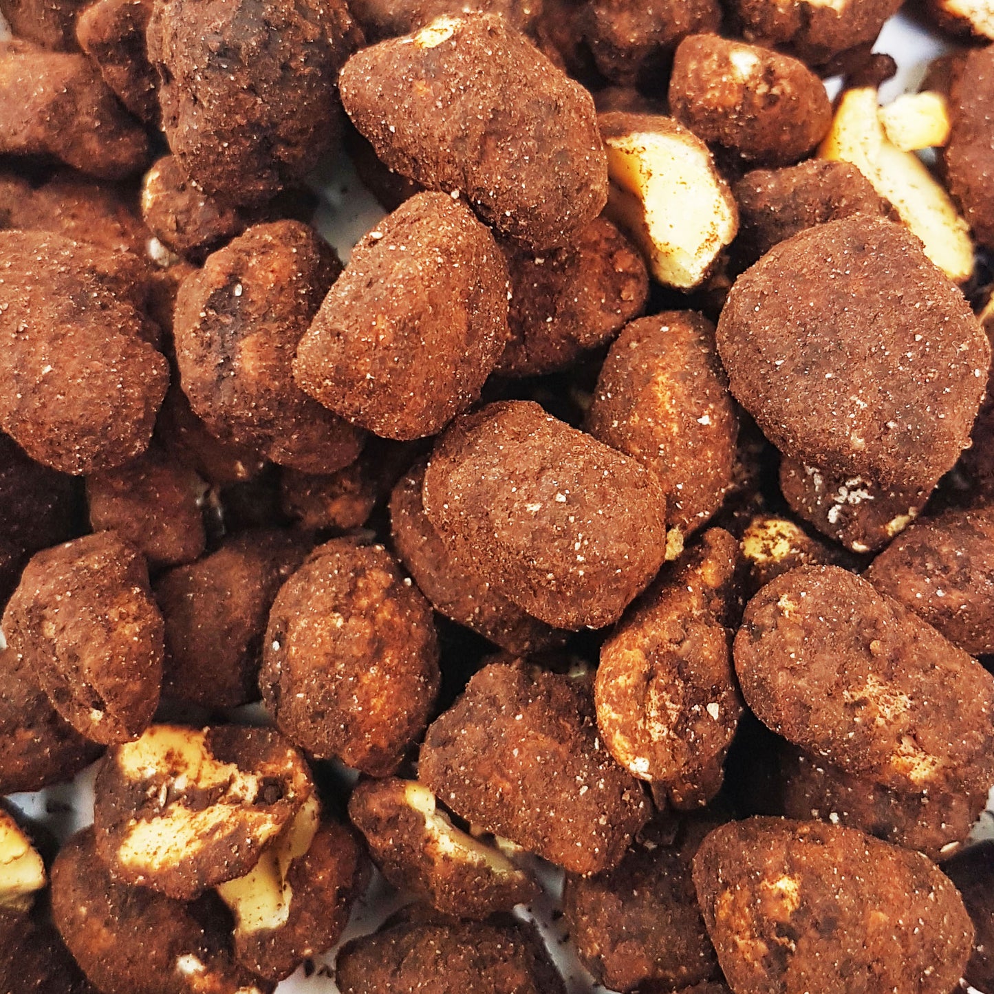 Cocoa Caramel Salted peanuts ViPnuts